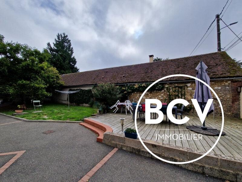 LONGERE 3 CHAMBRES DE 146 M²