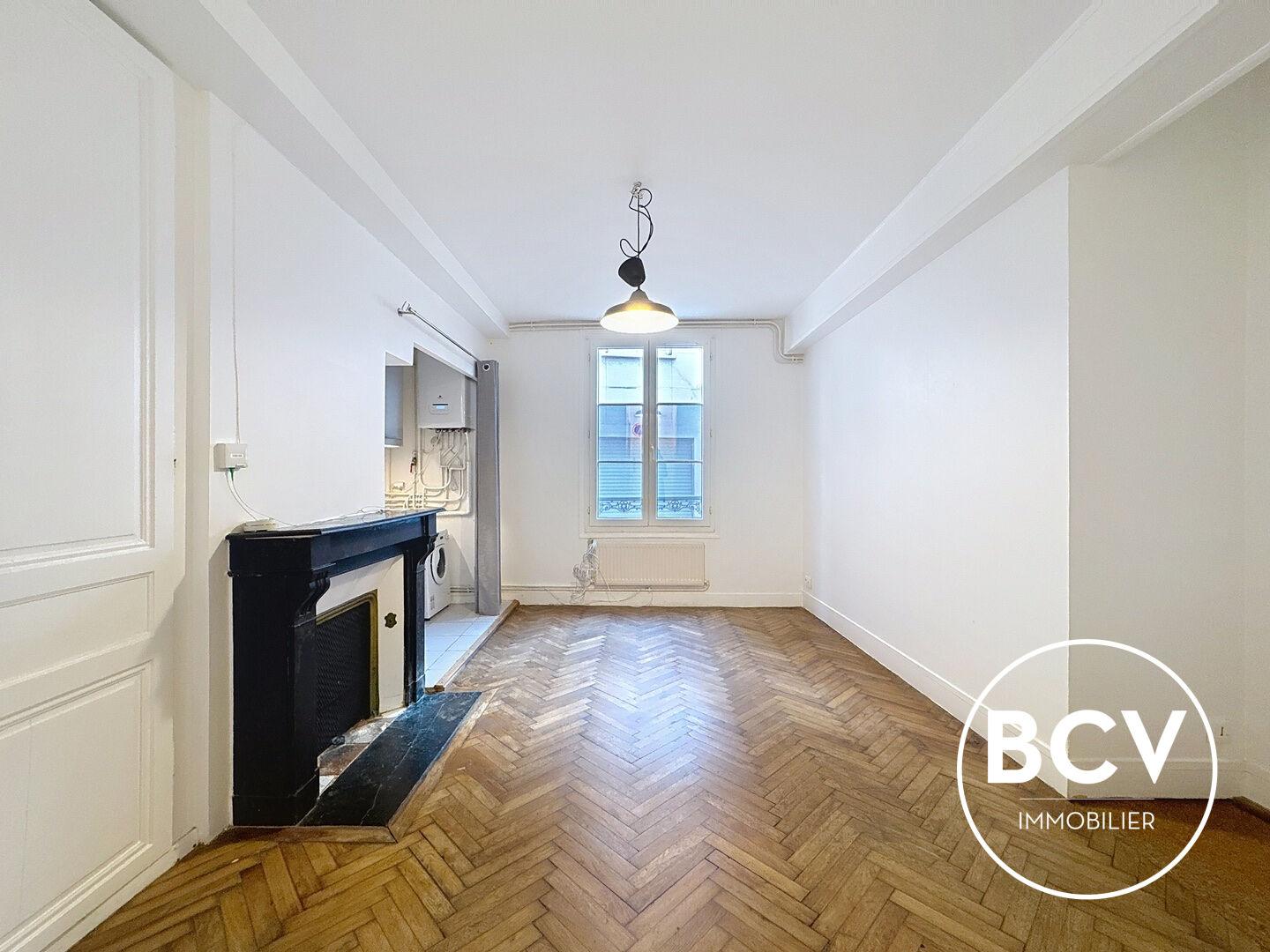 CHARTRES hypercentre - 2 pièces avec cour intérieure