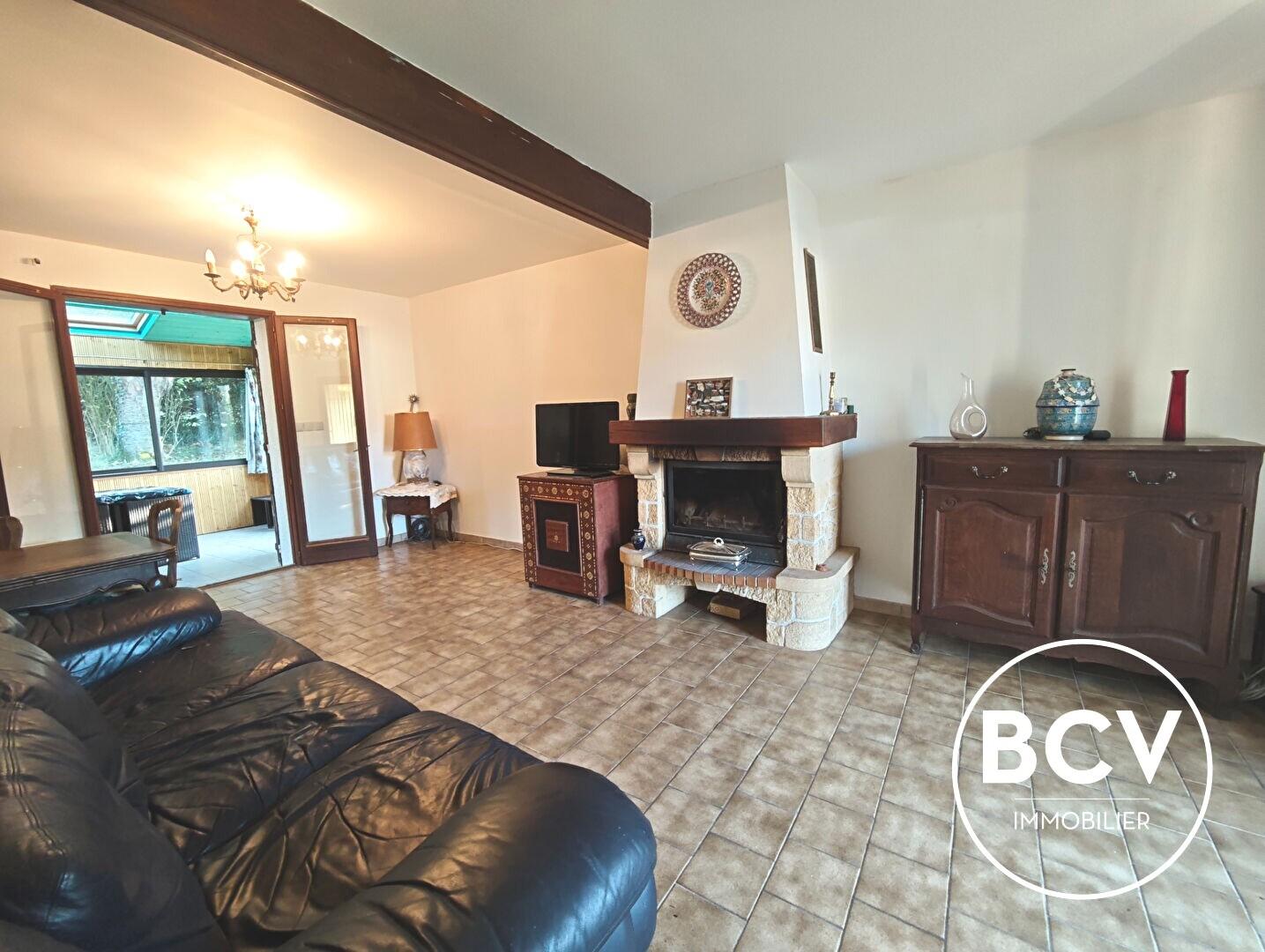 Maison familiale avec jardin et garage