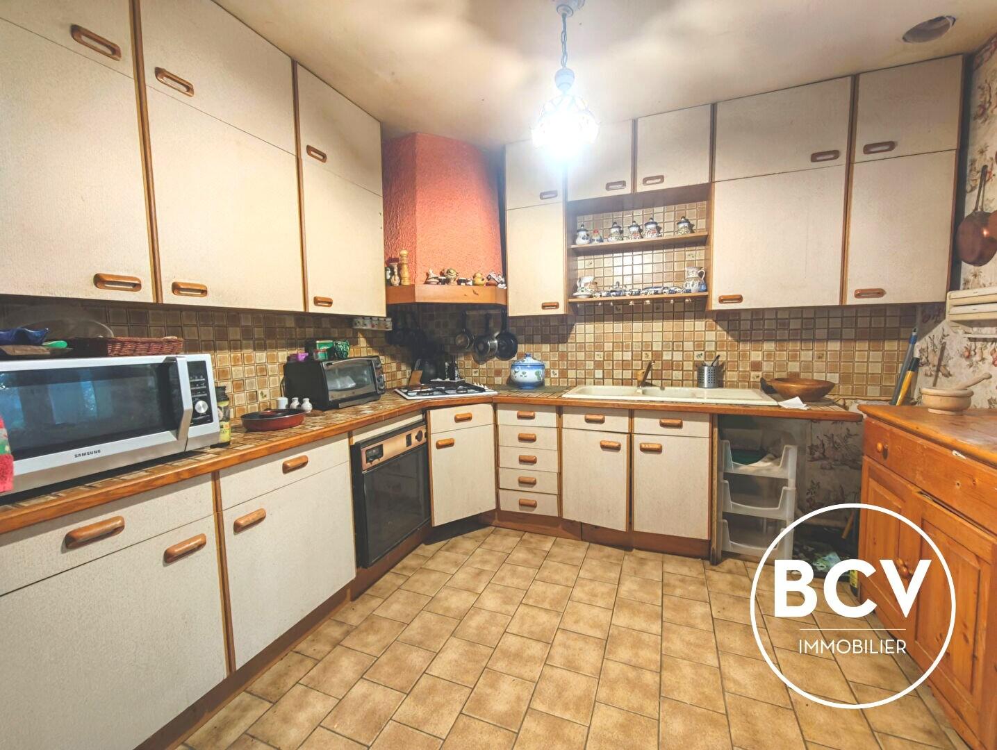 Maison familiale avec jardin et garage