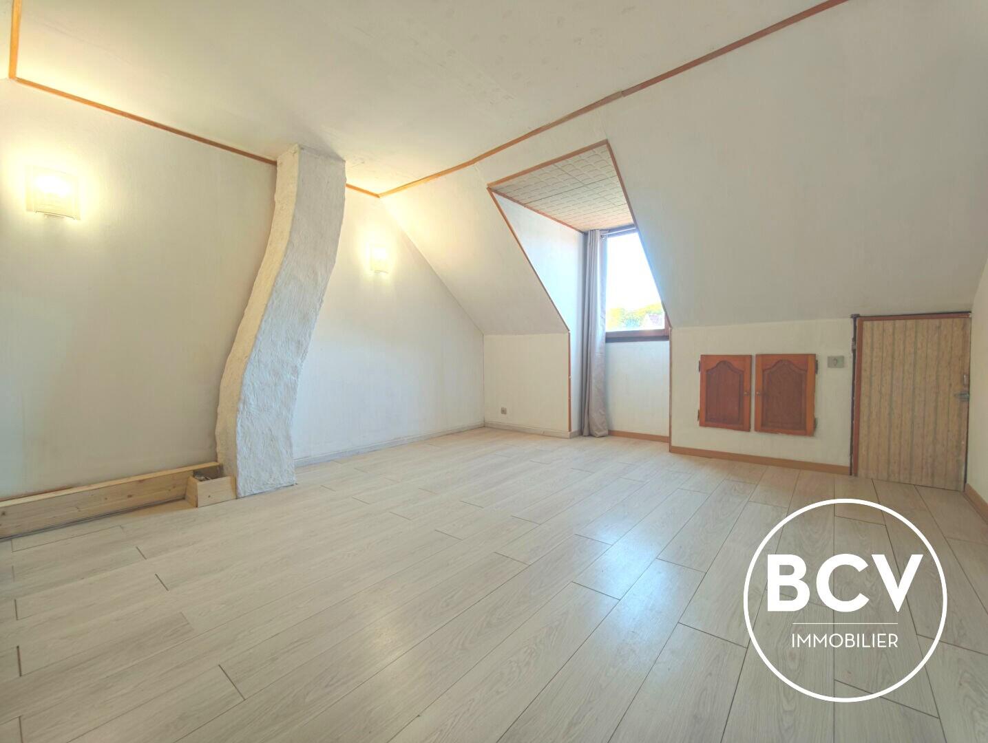 Maison familiale avec jardin et garage