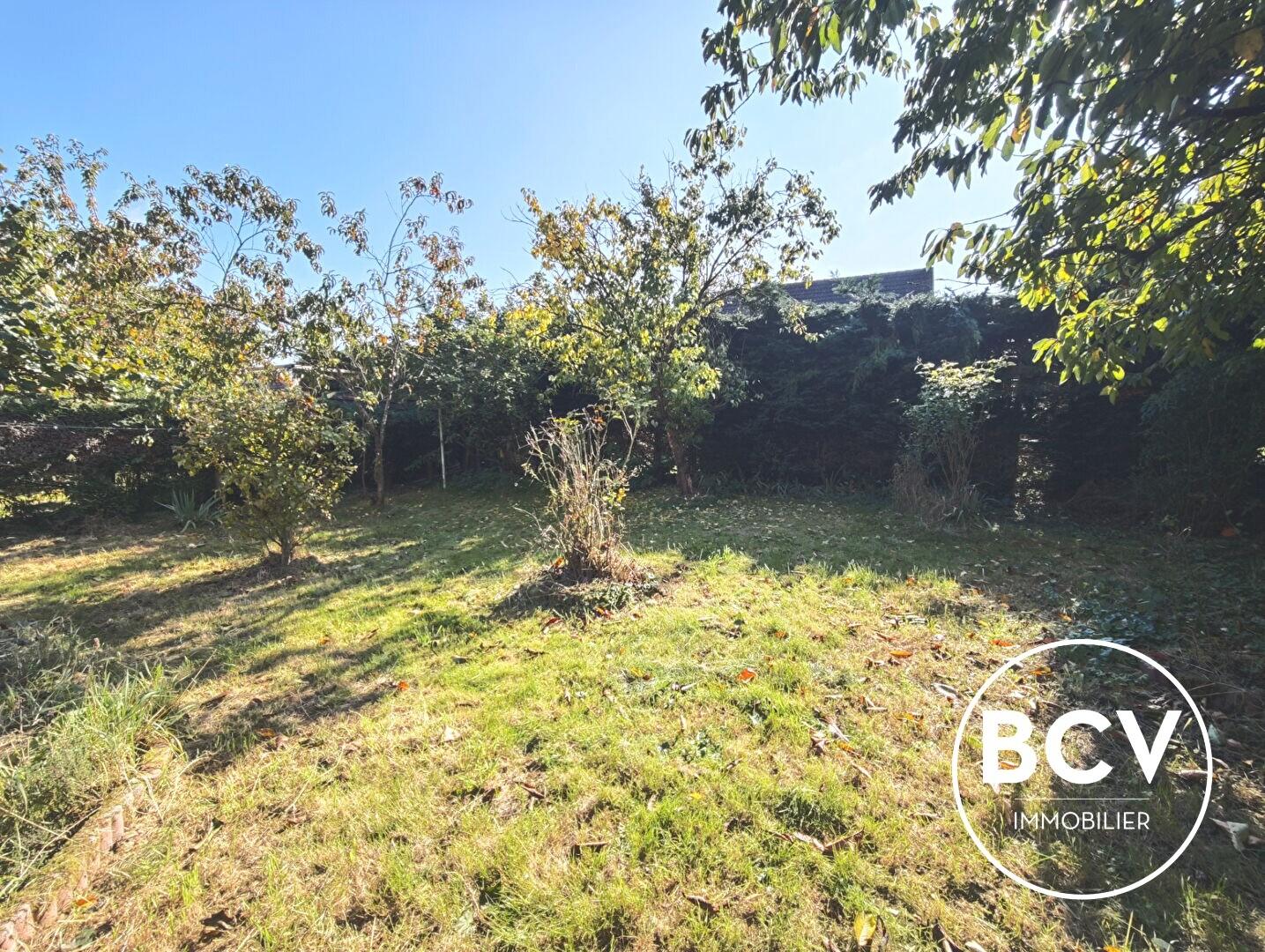 Maison familiale avec jardin et garage