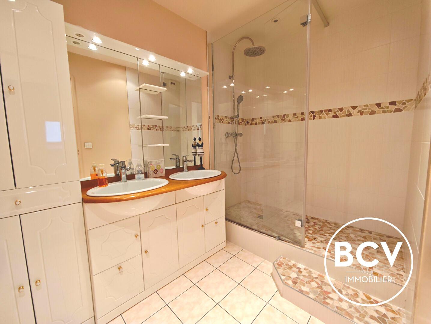 CHARTRES - Appartement Duplex avec balcon