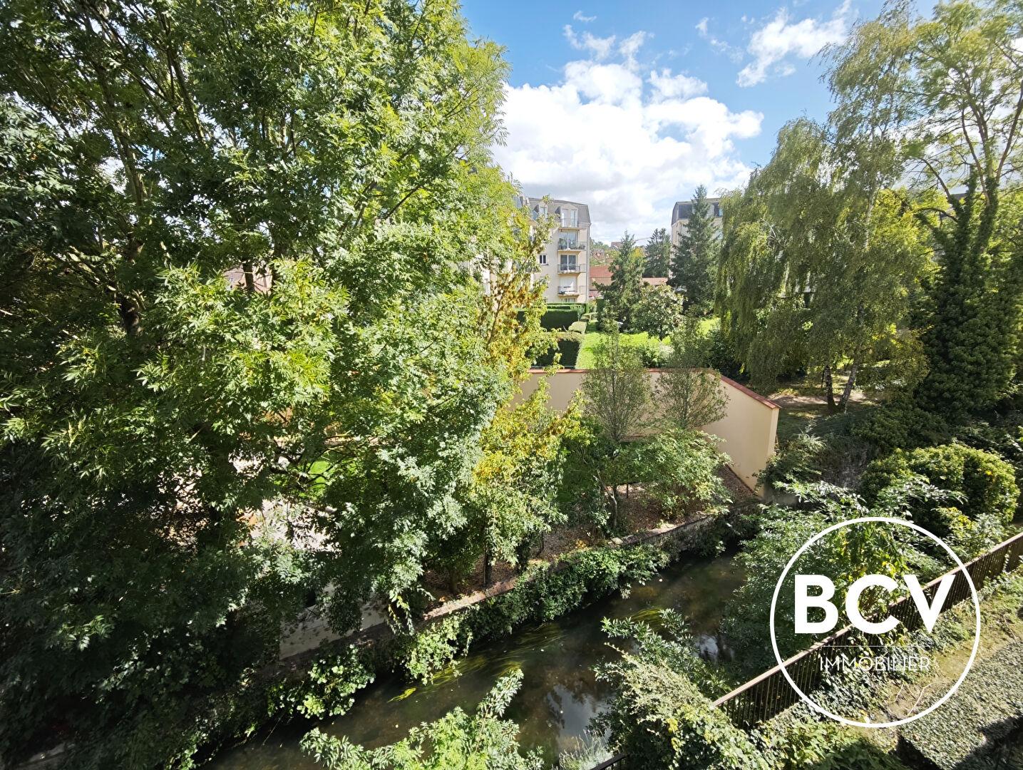 CHARTRES - Appartement Duplex avec balcon