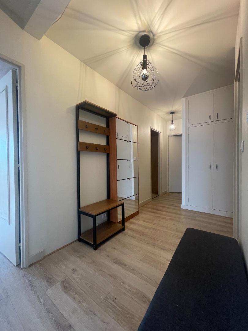 CHARTRES - Appartement meublé de 93 m² avec 3 chambres