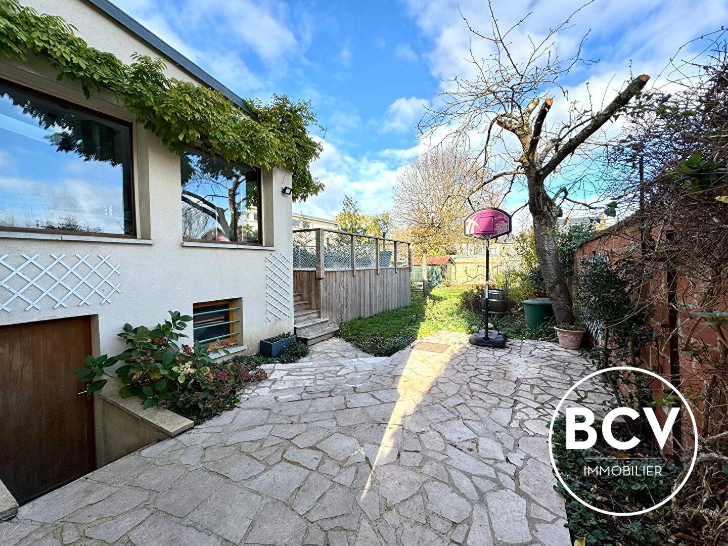 CHARTRES - secteur recherché - belle maison meublée