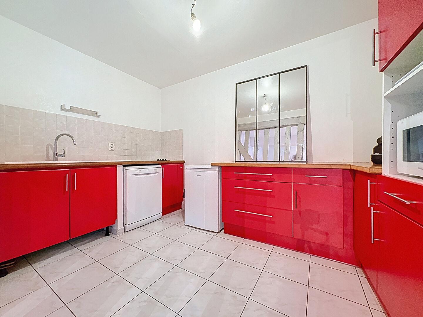 CHARTRES - centre ville - grand 2 pièces meublé