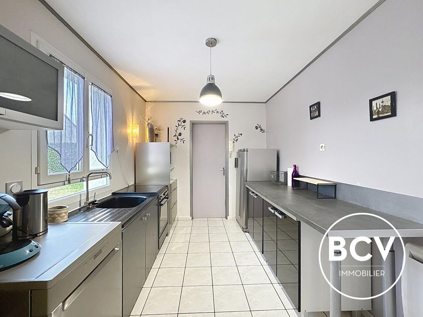 CHAMPHOL - maison meublée avec 4 chambres