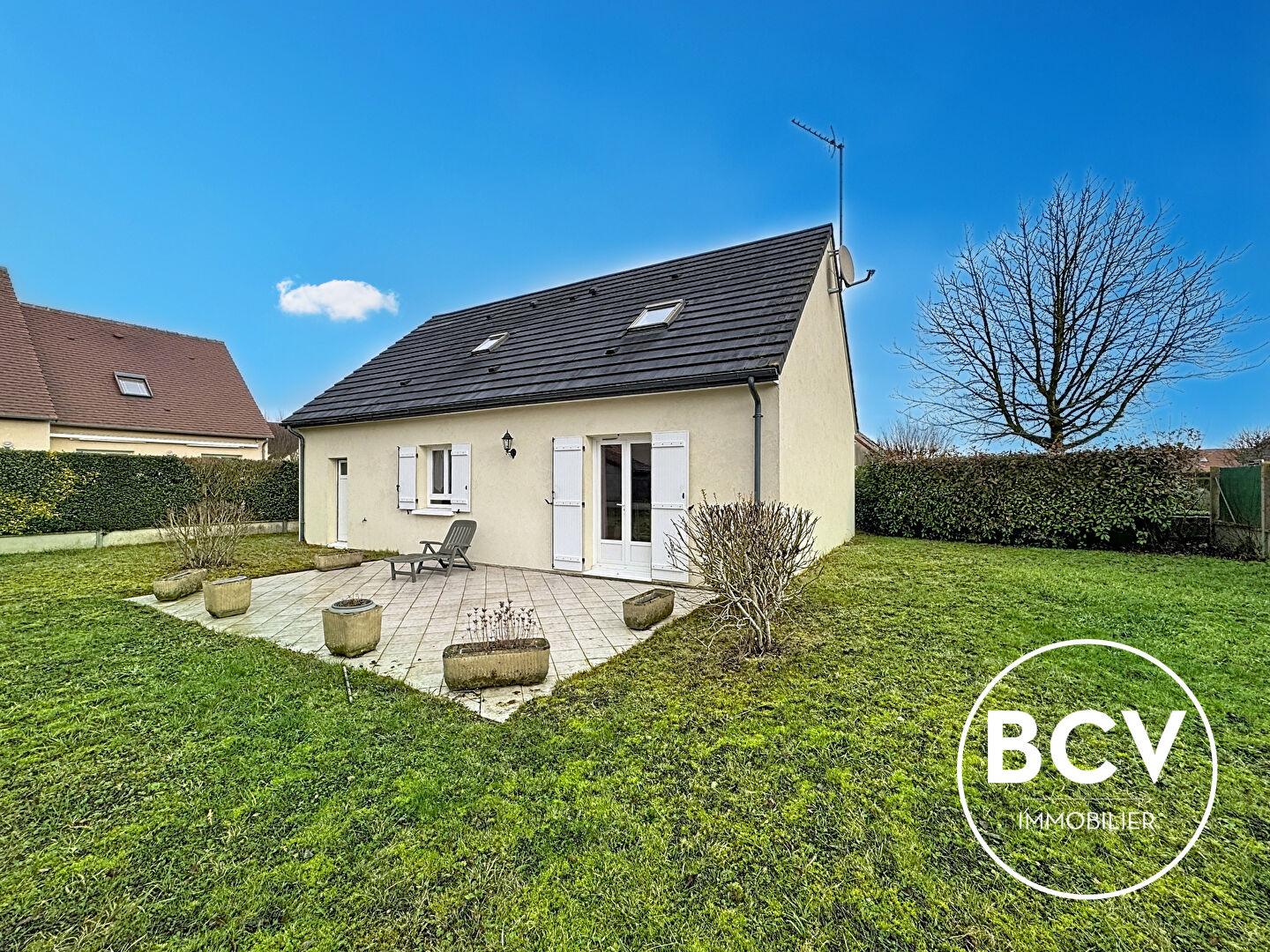 CHAMPHOL - maison meublée avec 4 chambres