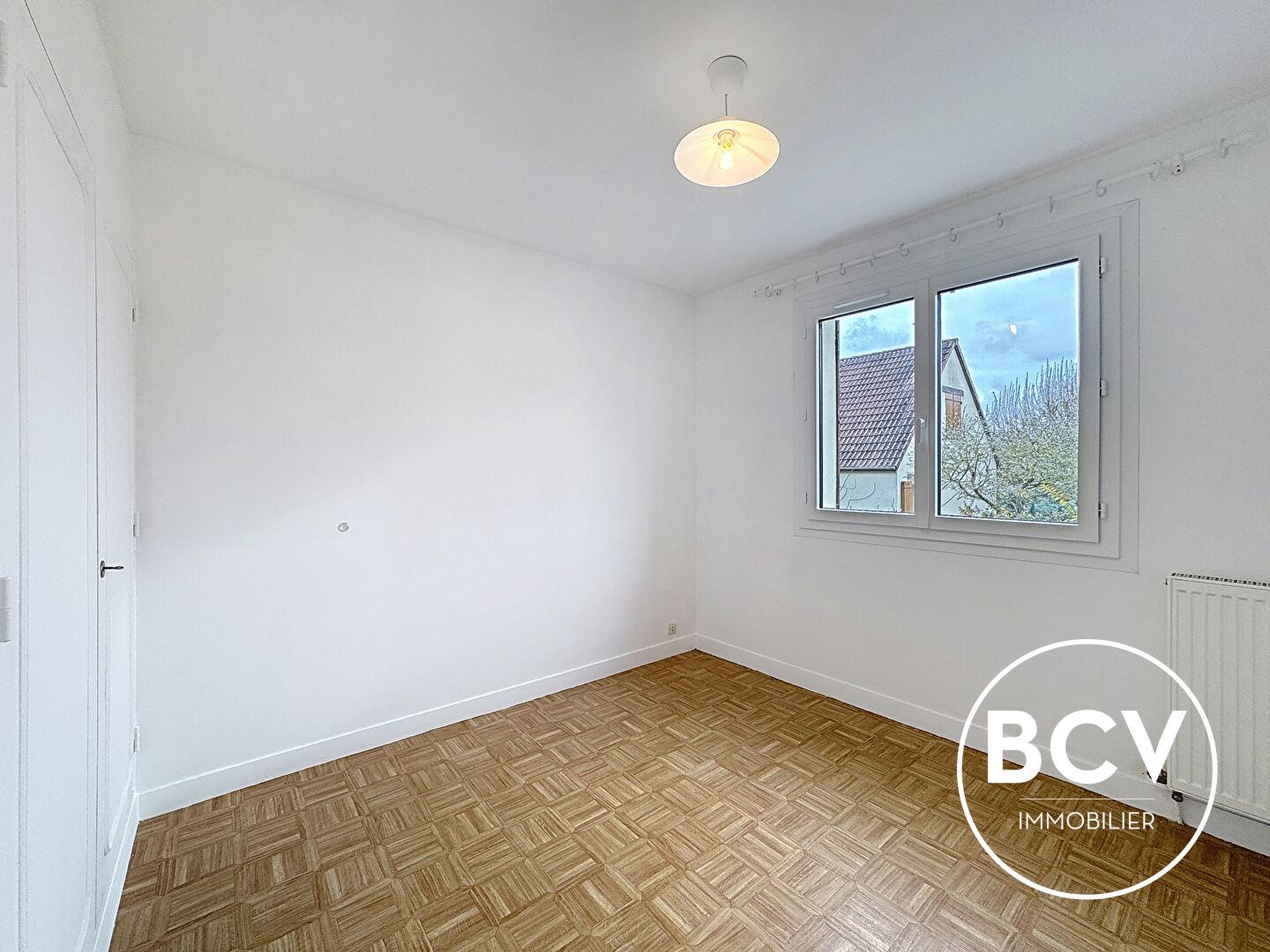 LEVES - maison de 3 chambres