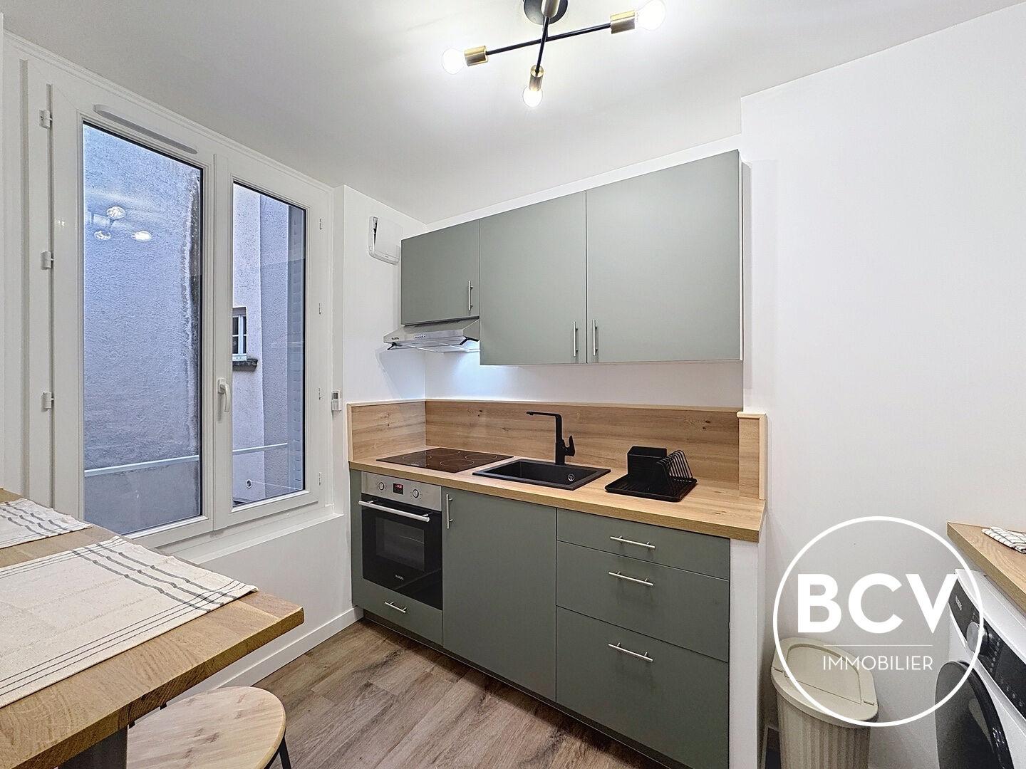 CHARTRES - T1 Bis rénové et meublé avec goût