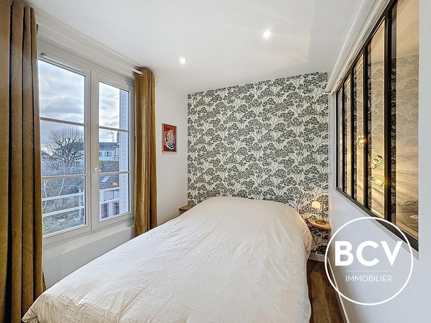 CHARTRES - T1 Bis rénové et meublé avec goût