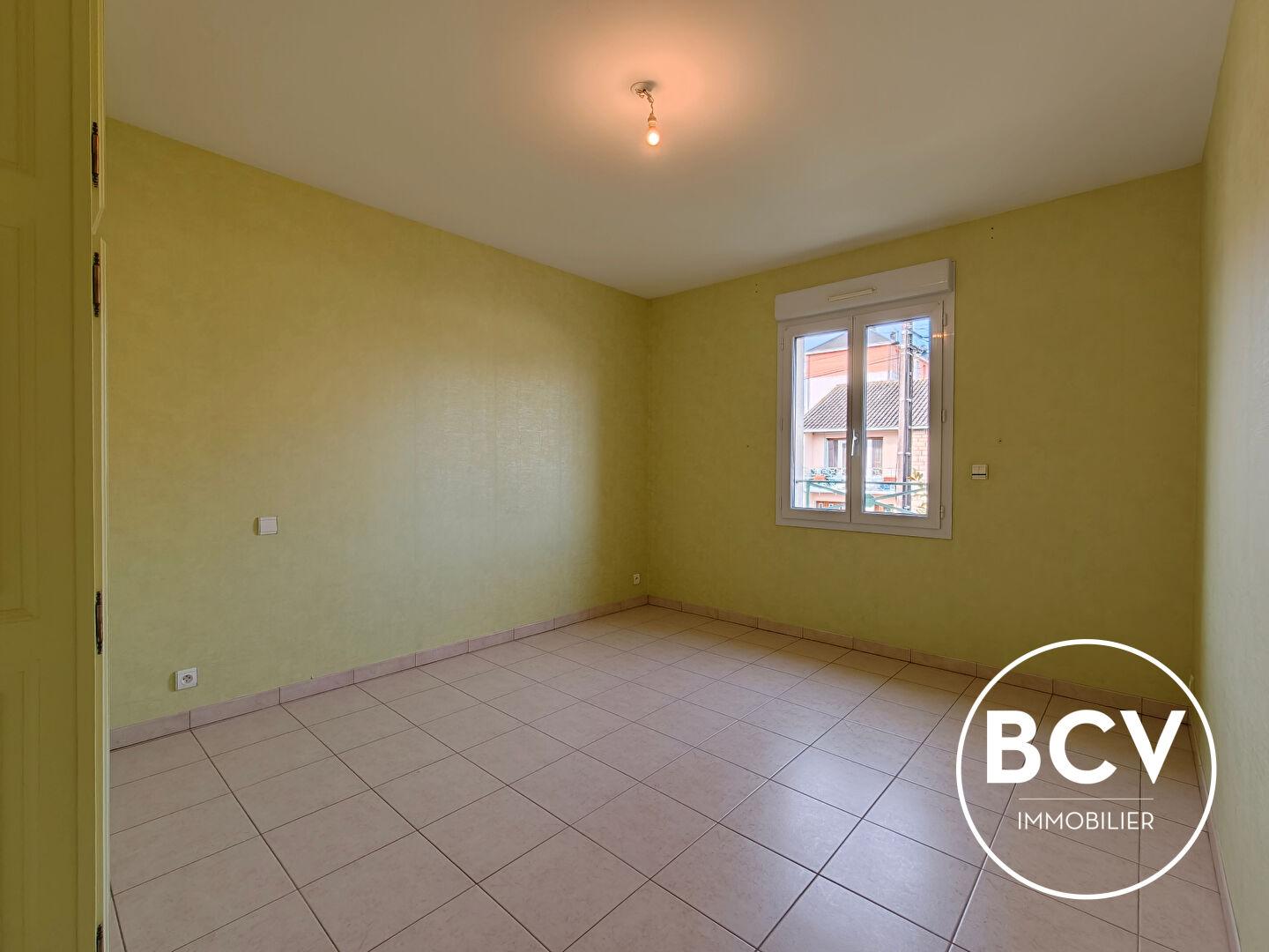 Maison familiale contemporaine avec jardin + double garage