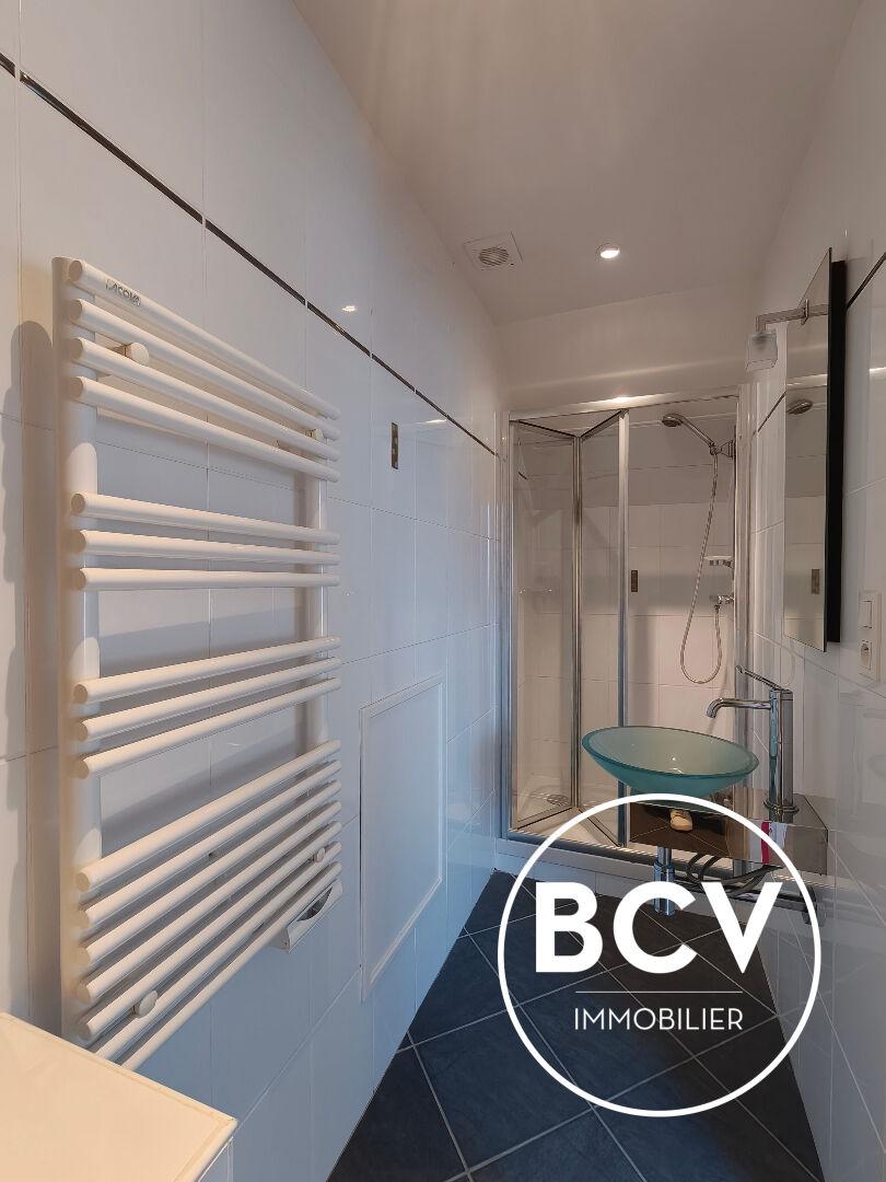 Maison familiale contemporaine avec jardin + double garage