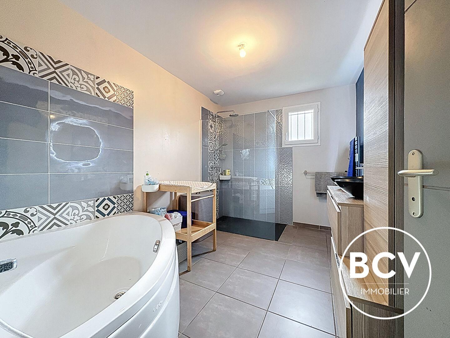 Maison T5 2017 entièrement de plain-pied