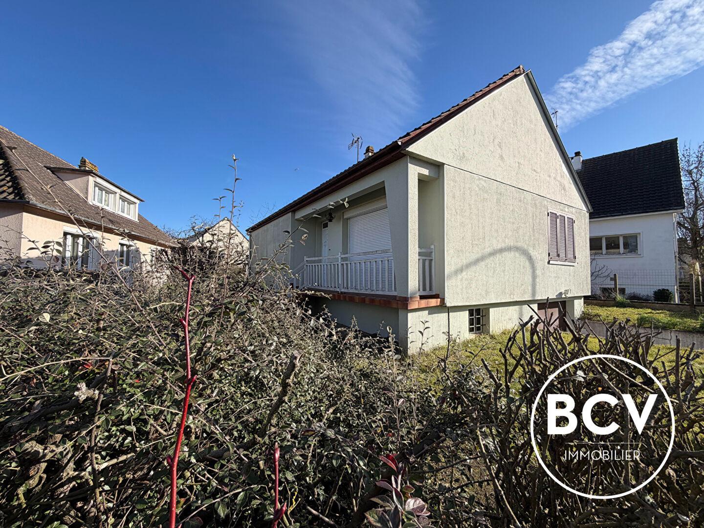 Maison de plain pied - 2 chambres jardin et sous sol