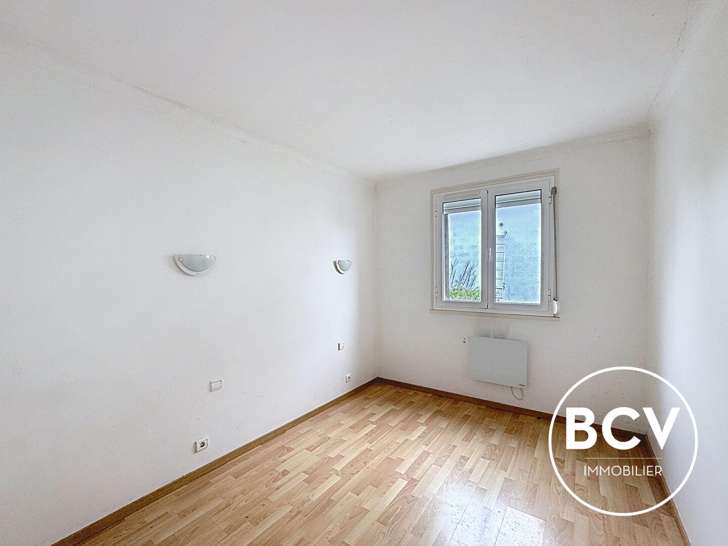 Maison de plain pied - 2 chambres jardin et sous sol