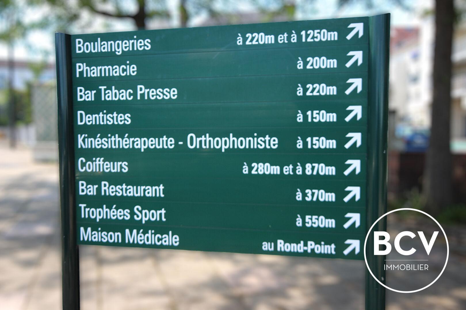 Secteur gare T5 comprenant 4 chambres. Place de parking en sous-sol