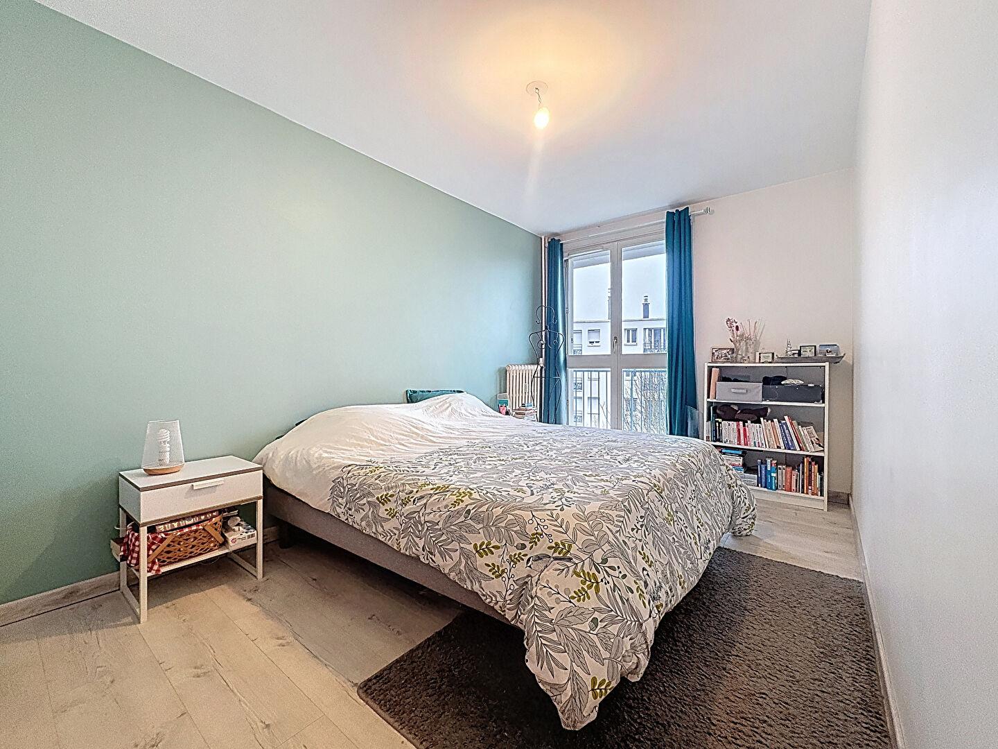 Appartement 3 pièces 63 m2 Chartres Résidence Fleurie