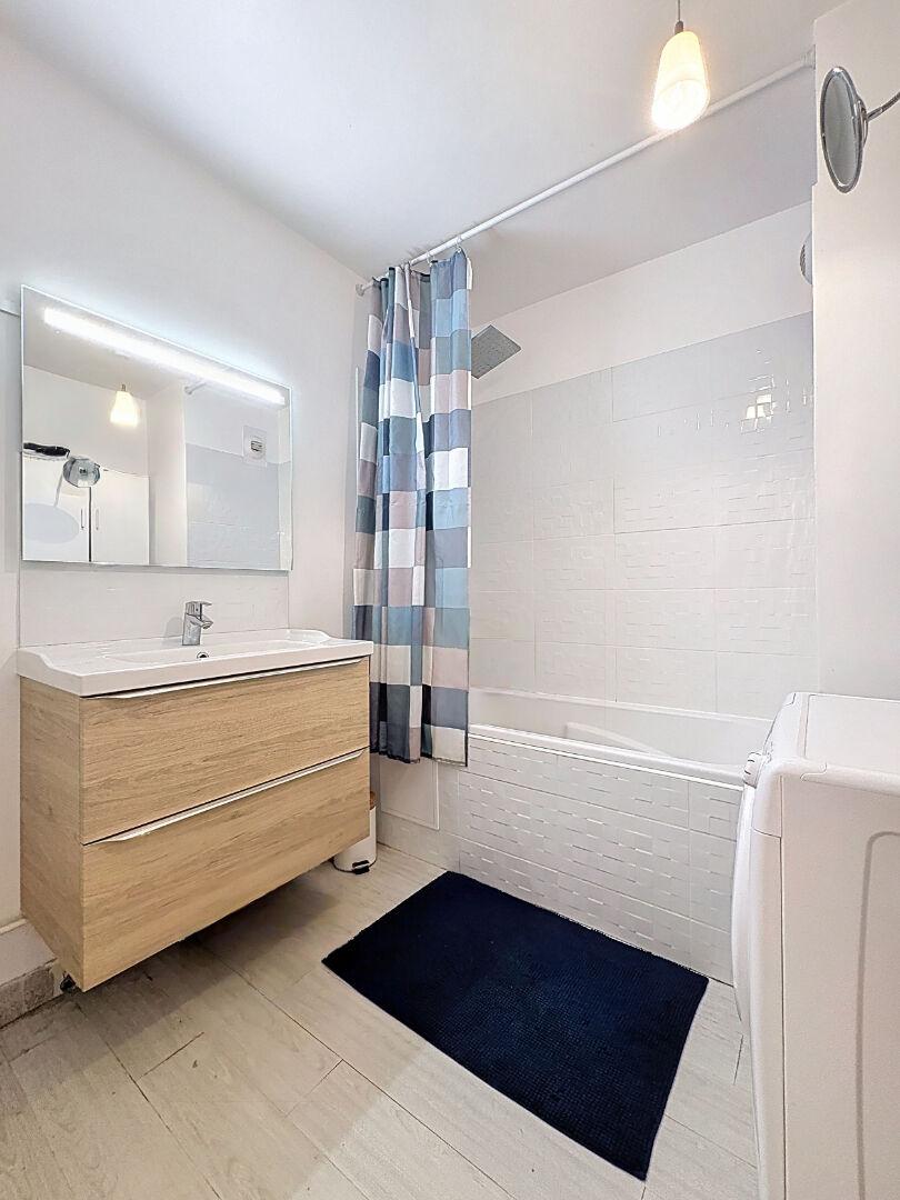 Appartement 3 pièces 63 m2 Chartres Résidence Fleurie