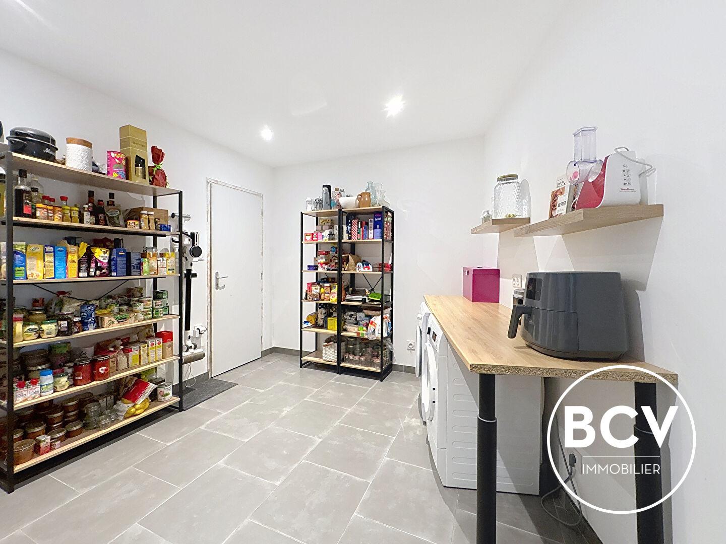 Maison 8 pièces de 251 m² sur un terrain de 1 460 m²