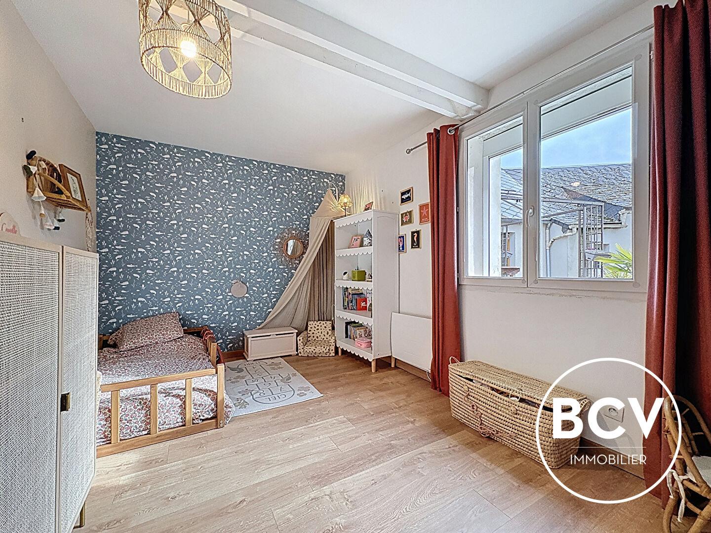 Maison 8 pièces de 251 m² sur un terrain de 1 460 m²