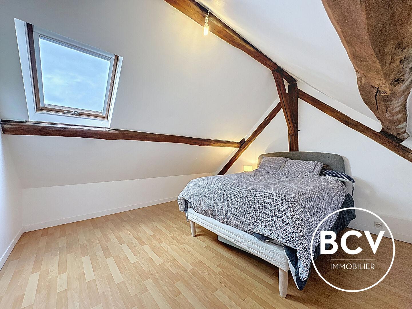 Maison 8 pièces de 251 m² sur un terrain de 1 460 m²