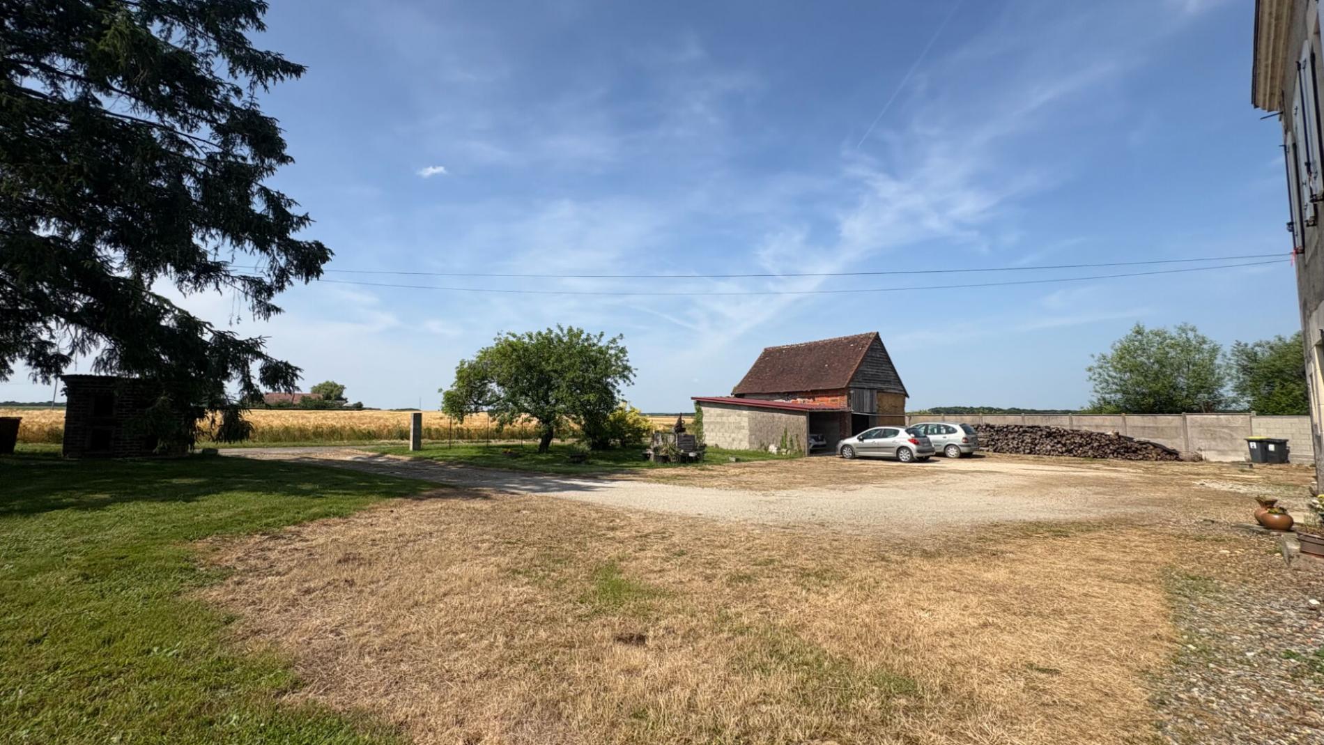 Maison Luigny 5 pièces