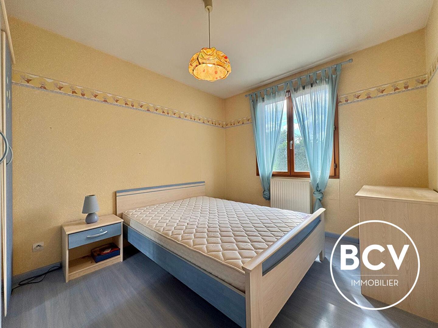 Maison T6 année 2000 entièrement de plain-pied