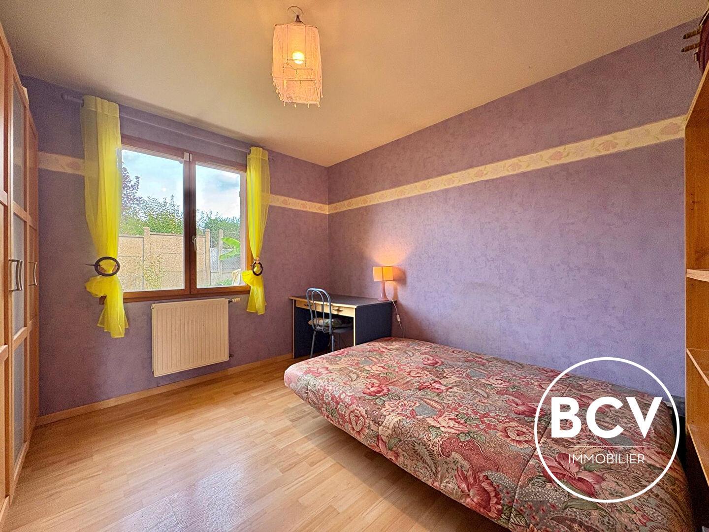 Maison T6 année 2000 entièrement de plain-pied