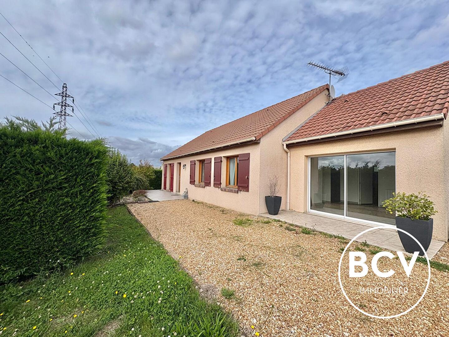 Maison T6 année 2000 entièrement de plain-pied