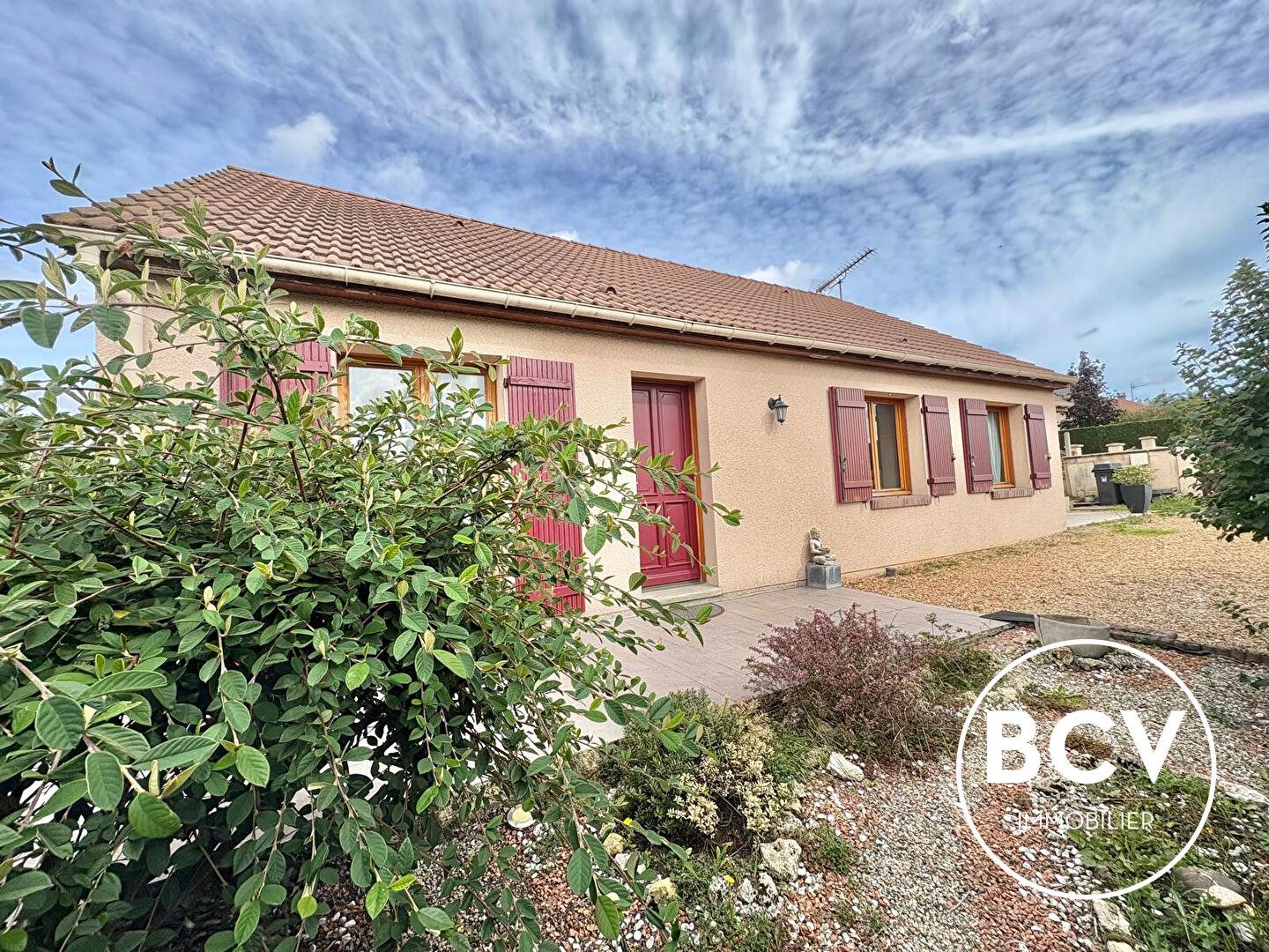 Maison T6 année 2000 entièrement de plain-pied