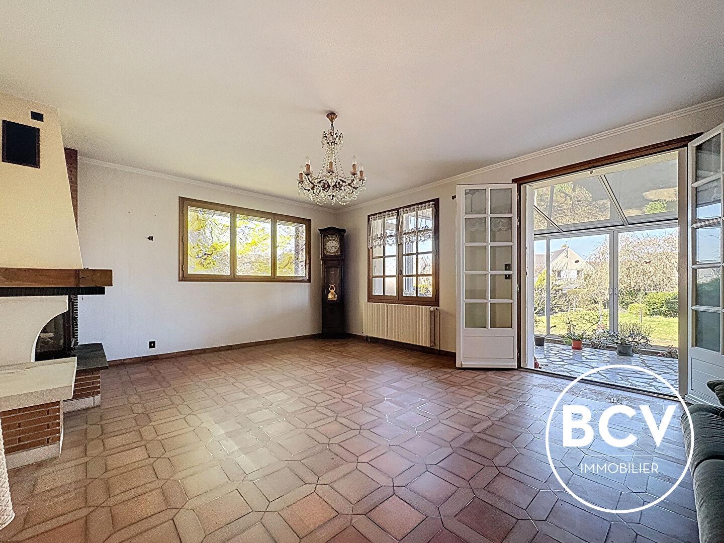 Maison T5 - sous-sol total secteur GARE CHARTRES