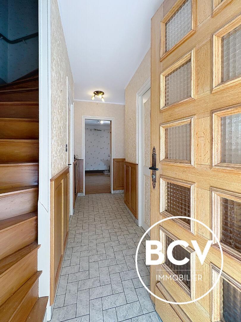 Maison T5 - sous-sol total secteur GARE CHARTRES