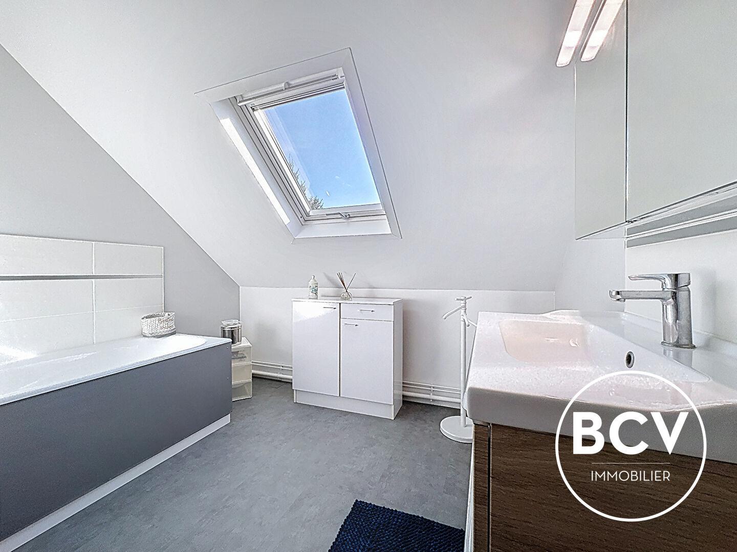 Maison T4, garage et jardin