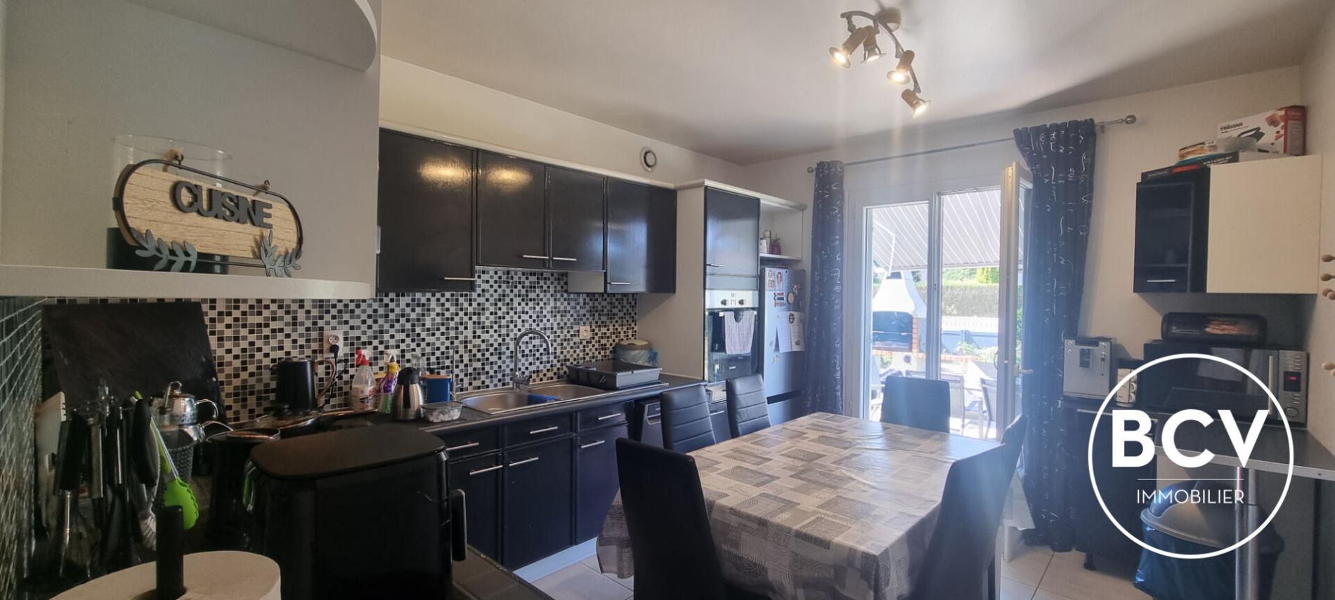 Maison Lucé -  7 pièces - 183 m2