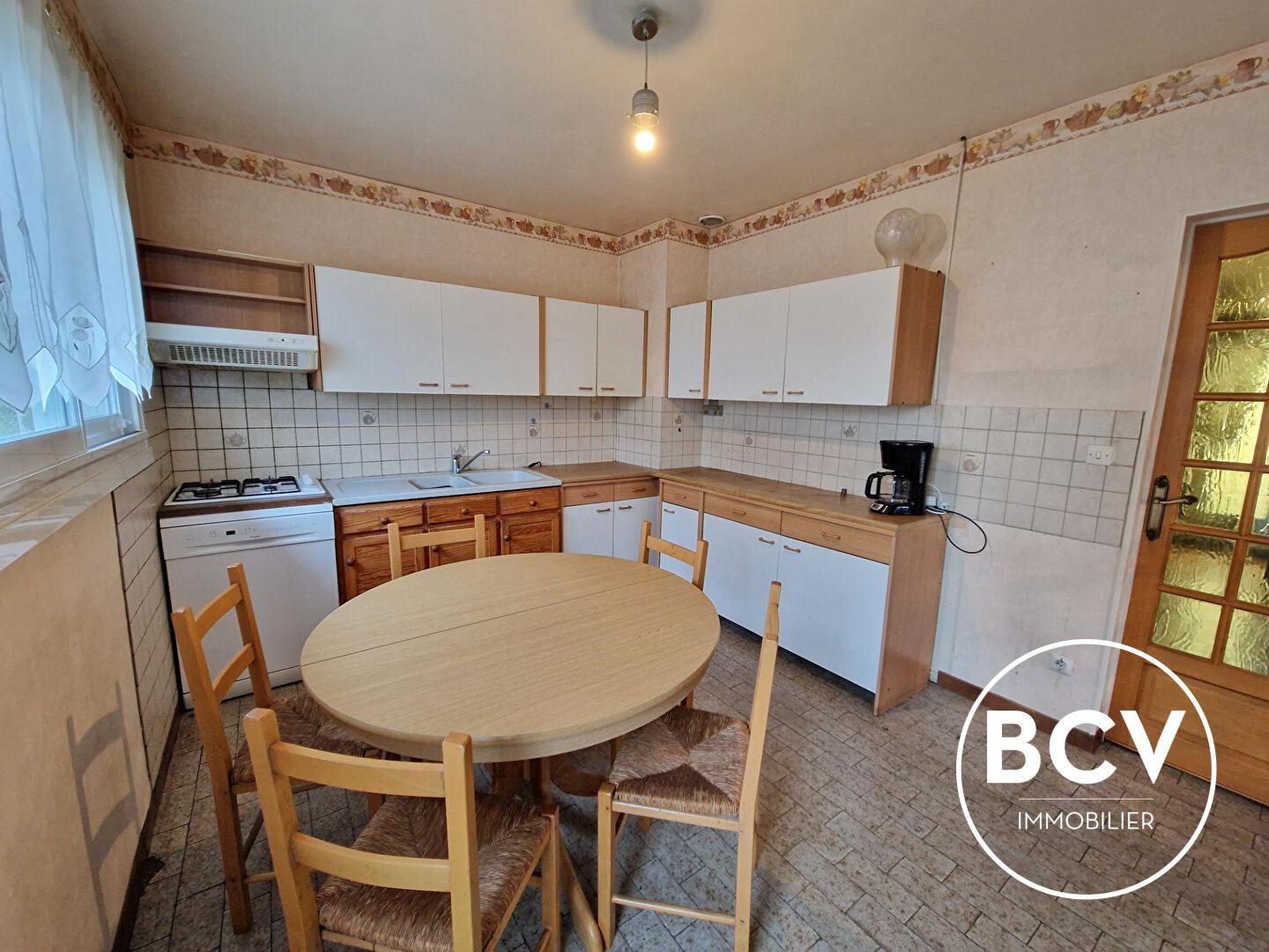 MAISON 4 CHAMBRES LUCÉ