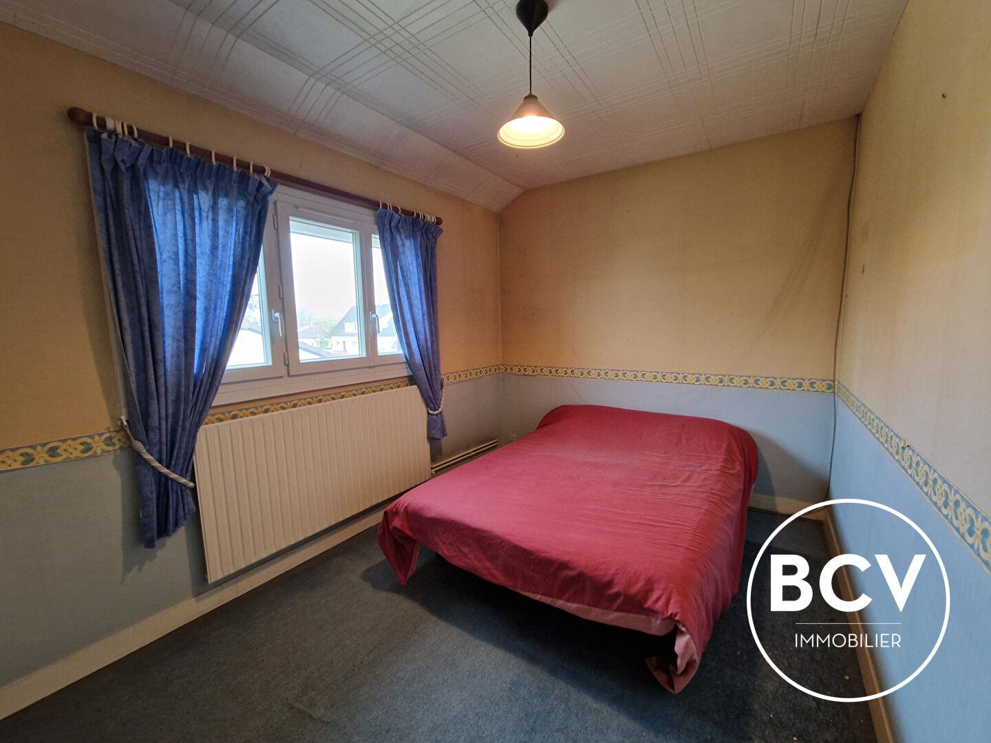 MAISON 4 CHAMBRES LUCÉ