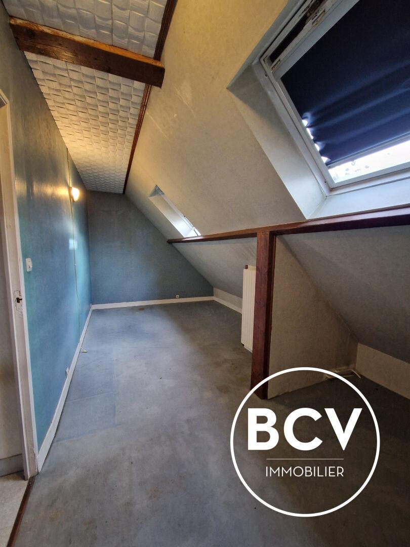 MAISON 4 CHAMBRES LUCÉ