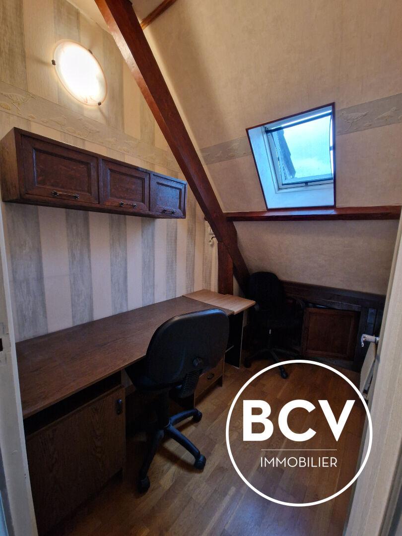 MAISON 4 CHAMBRES LUCÉ