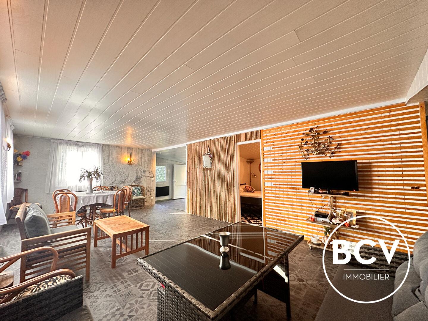 Chalet T5 rénové - 4 chambres - 9 096 m² de terrain - Bord du Loir - Proche Bonneval (28)