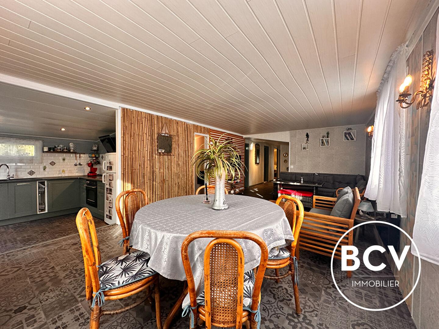 Chalet T5 rénové - 4 chambres - 9 096 m² de terrain - Bord du Loir - Proche Bonneval (28)