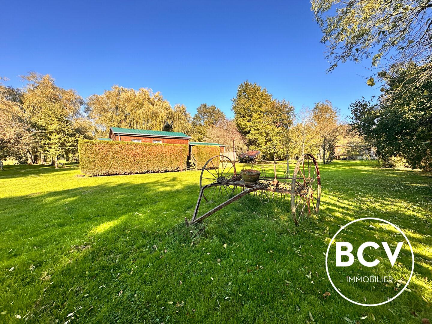 Chalet T5 rénové - 4 chambres - 9 096 m² de terrain - Bord du Loir - Proche Bonneval (28)