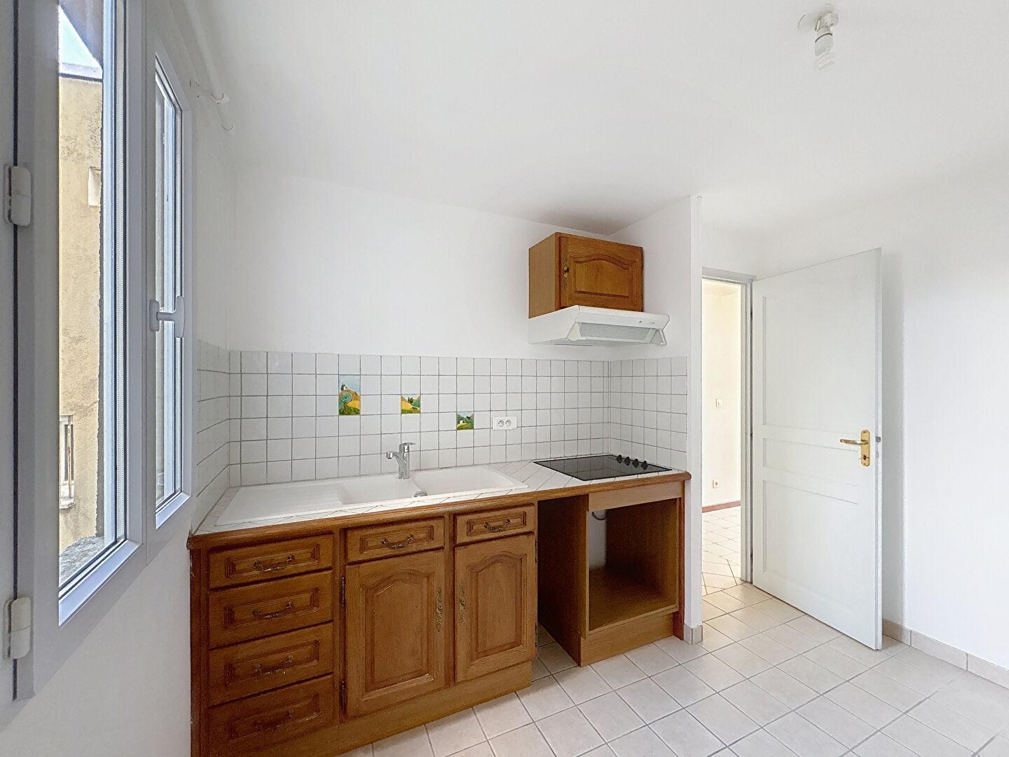 CHARTRES - Grand Faubourg 2 pièces lumineux