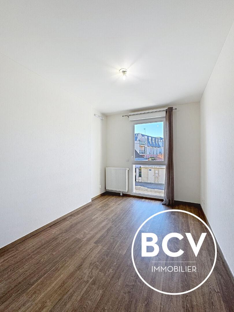 CHARTRES - Résidence appréciée - 3 pièces avec balcon