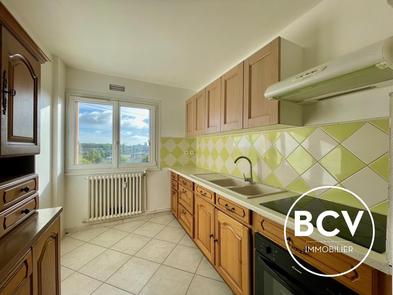 CHARTRES - 3 pièces avec balcon et vue dégagée