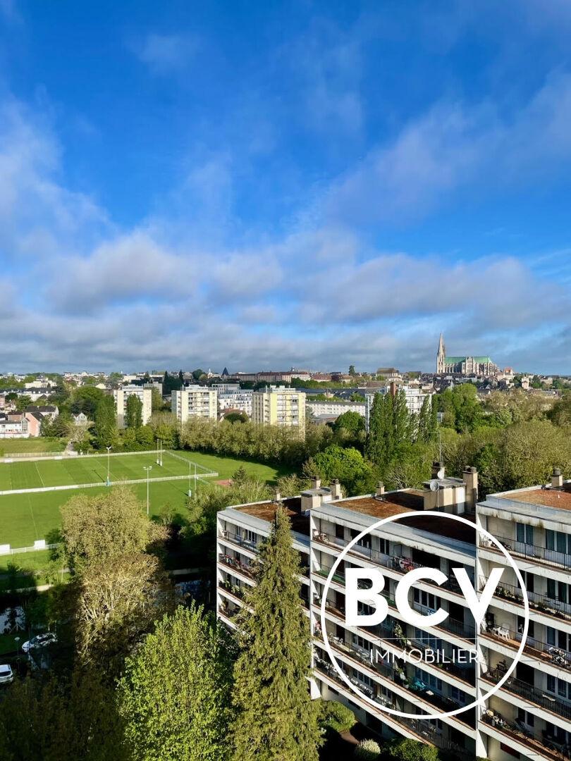 CHARTRES - 3 pièces avec balcon et vue dégagée