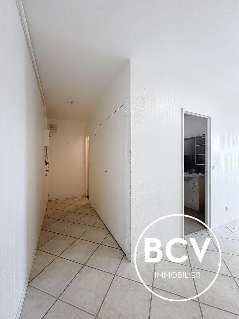 CHARTRES - 3 pièces avec balcon et vue dégagée - chauffage et eau inclus