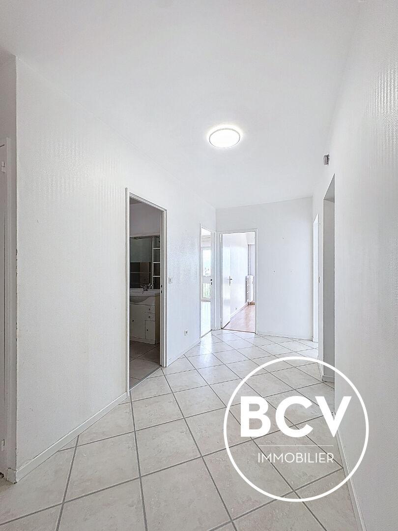 CHARTRES - 3 pièces avec balcon et vue dégagée - chauffage et eau inclus