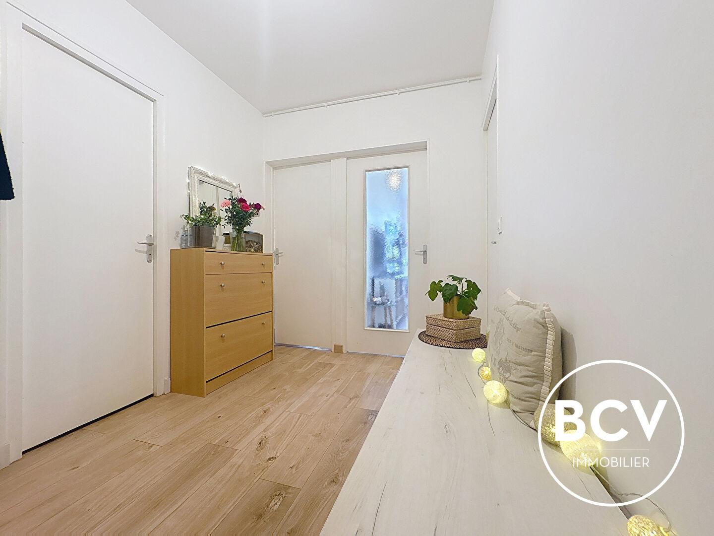 Appartement 3 pièces 63 m2 Chartres Résidence Fleurie